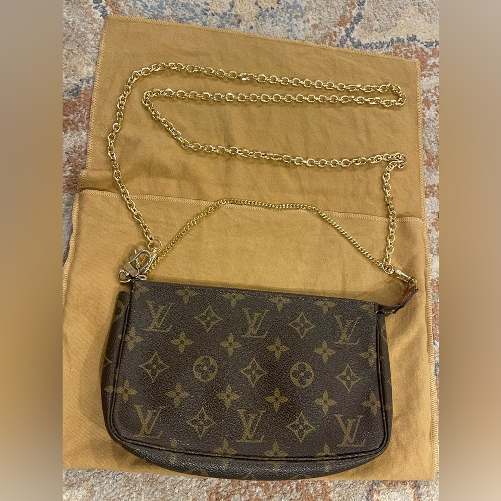 Louis Vuitton Monogram Pochette with Chain Zipper & Dust Bag